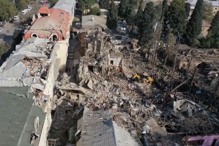 Italian deputies to visit the  area in Ganja where Armenia fired rocket
