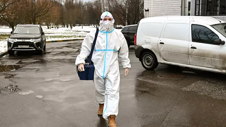 Kremlin assesses need for imposing new lockdown