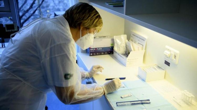 Moderna to use Roche antibody test in COVID vaccine trial