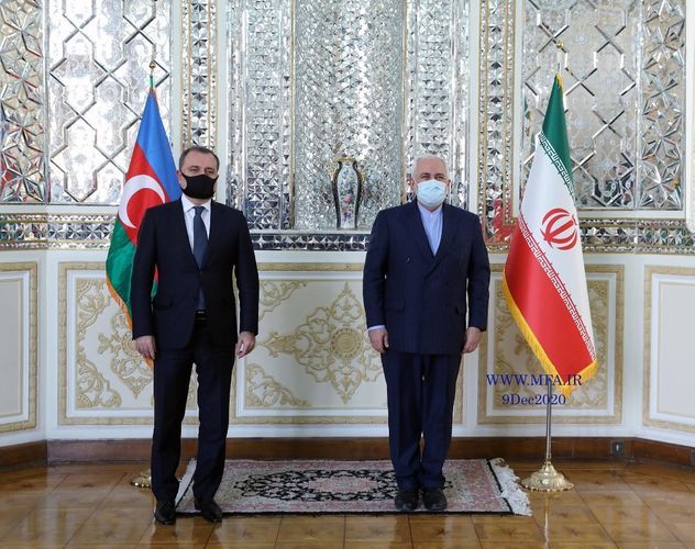 Azerbaijani and Iranian FMs meet
