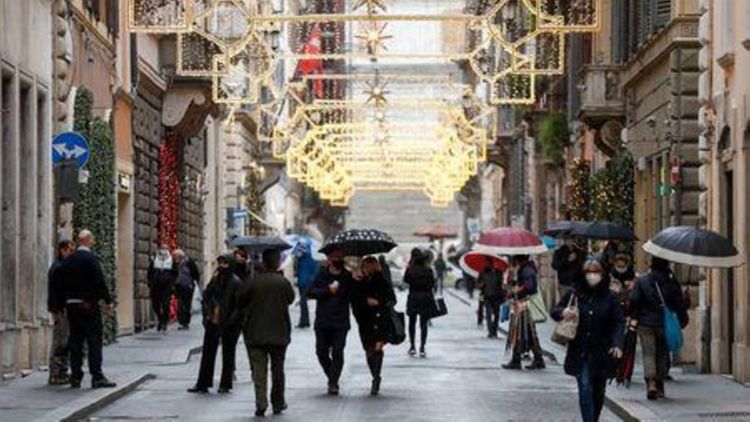 Italy considers new COVID-19 restrictions for the holidays