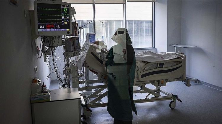 A 104-year old woman recovers from COVID-19 in Spain