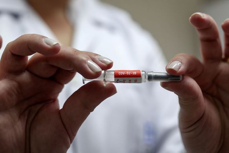 Brazil says China 'not transparent' on COVID-19 vaccine emergency use