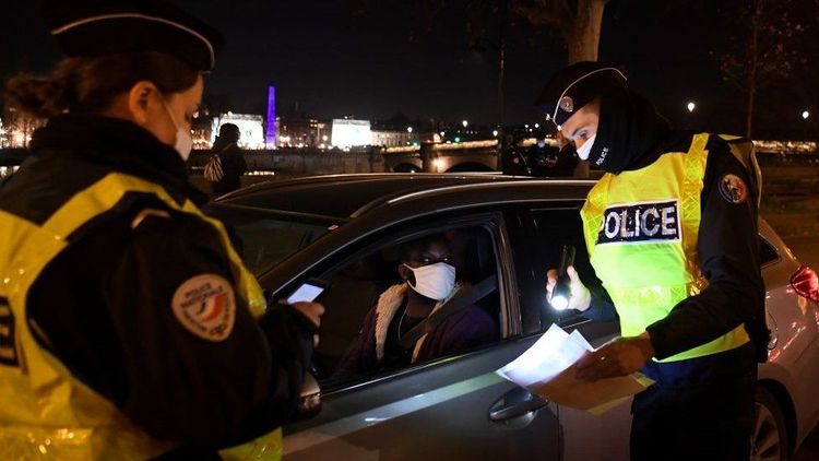 France replaces lockdown with evening curfew
