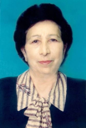 President Ilham Aliyev signs obituary on Adila Namazova's death