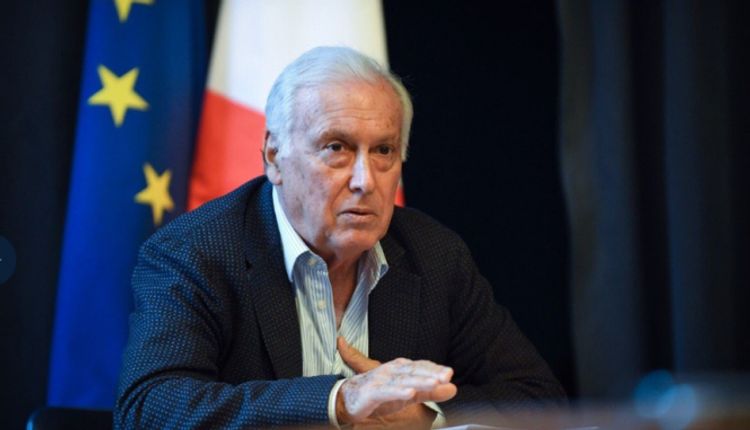 French scientist warns country probably won't "return to normal" until fall 2021