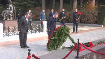 Minister Kamaladdin Heydarov meets with the delegation led by Russian Minister of Emergency Situations Yevgeny Zinichev - PHOTO - VIDEO