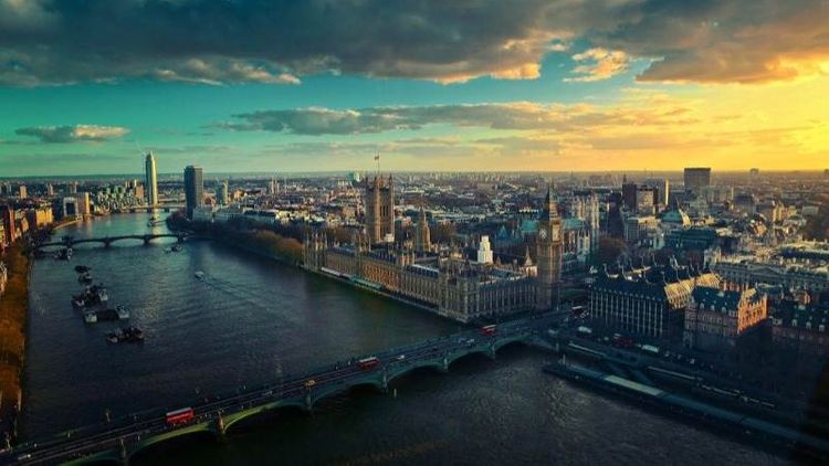 UK sees largest quarterly GDP jump since 1955