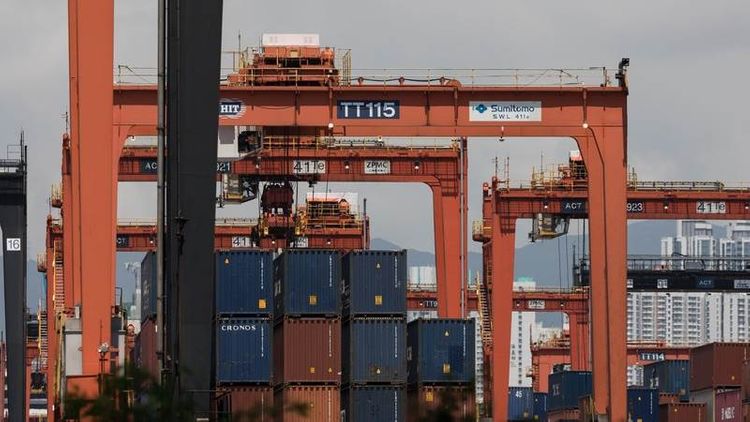 China to cut import duties on 883 products from Jan. 1