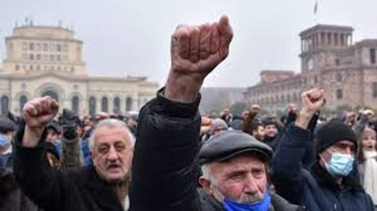 Protesters, requiring Pashinyan's resignation, gather in center of Yerevan