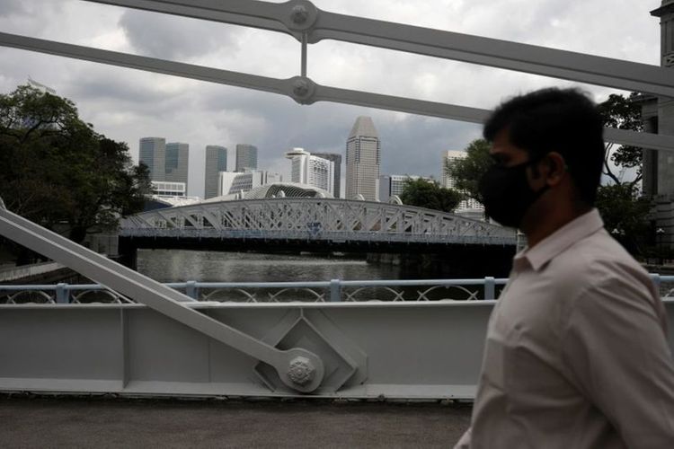Singapore confirms first case of new coronavirus variant found in UK