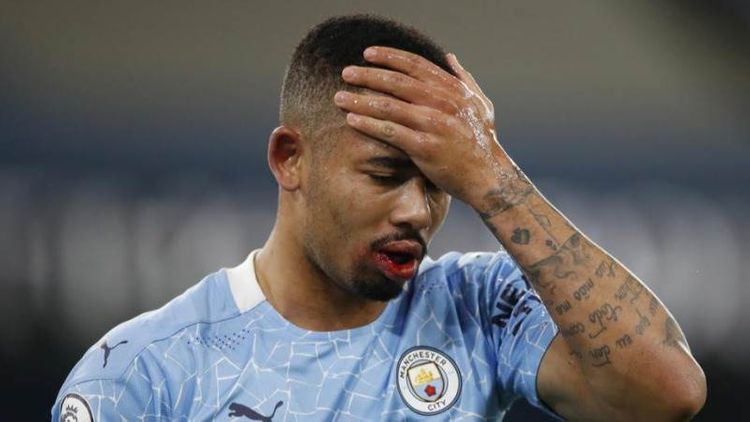 Two Manchester City players positive for COVID