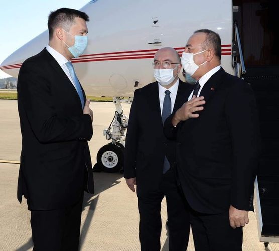 Turkish FM pays a visit to Sochi