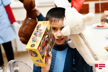 Heydar Aliyev Foundation sends New Year gifts to orphanages and boarding schools