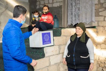 Heydar Aliyev Foundation sends holiday gifts to about 100,000 families