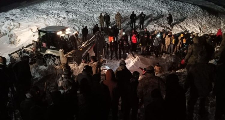 At least 5 killed in avalanche in eastern Turkey