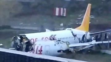 Three killed, 179 injured as plane catches fire after veering off runway at Istanbul's Sabiha Gokcen Airport - PHOTO - VIDEO - UPDATED-4