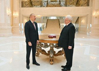 President Ilham Aliyev presented "Sharaf" Order to Mikhail Gusman - UPDATED