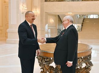 President Ilham Aliyev presented "Sharaf" Order to Mikhail Gusman - UPDATED