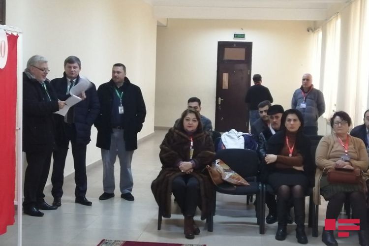 Head of OSCE short-term observer mission monitors voting process in Azerbaijan 