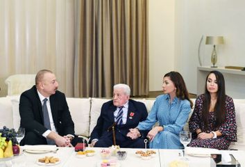 President Ilham Aliyev presents "Sharaf" Order to People’s Artist Alibaba Mammadov