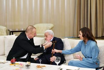 President Ilham Aliyev presents "Sharaf" Order to People’s Artist Alibaba Mammadov