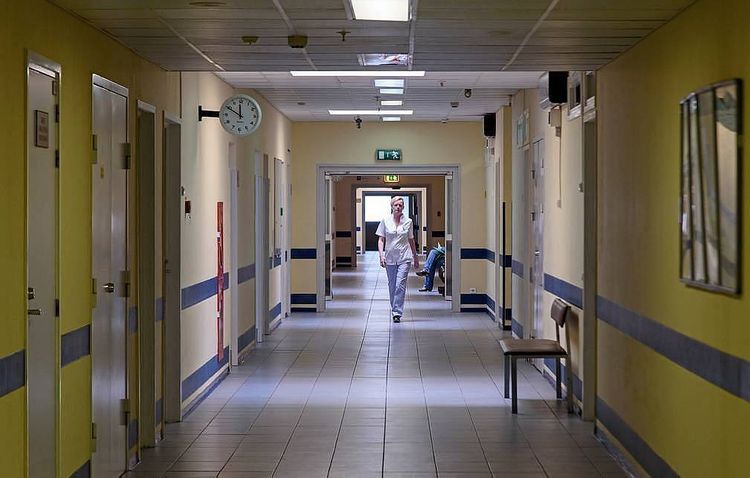Patient with coronavirus recovers in Russia's Far East
