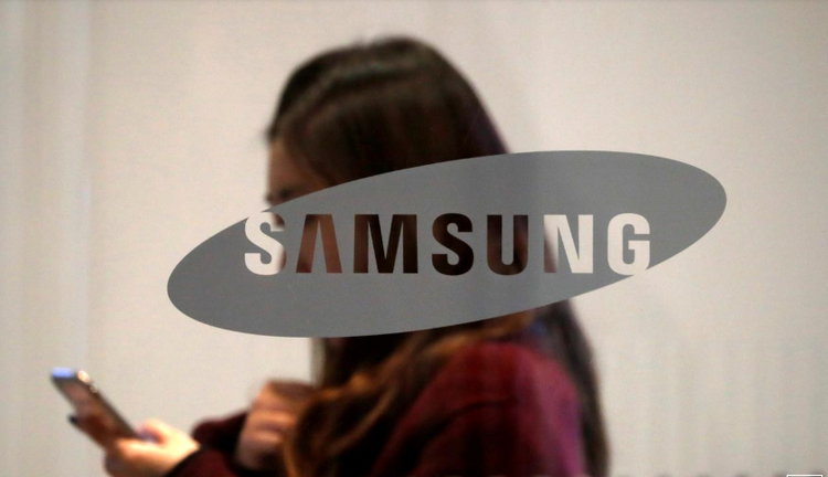 Samsung Electronics says its board chairman offers to resign