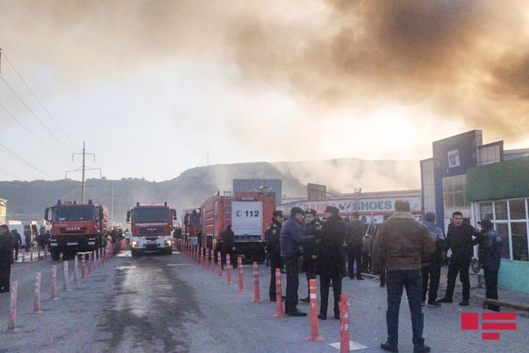 Azerbaijani MES extinguishes the fire at "Sadarak" Shopping Centre in Baku - PHOTO - VIDEO - UPDATED-2