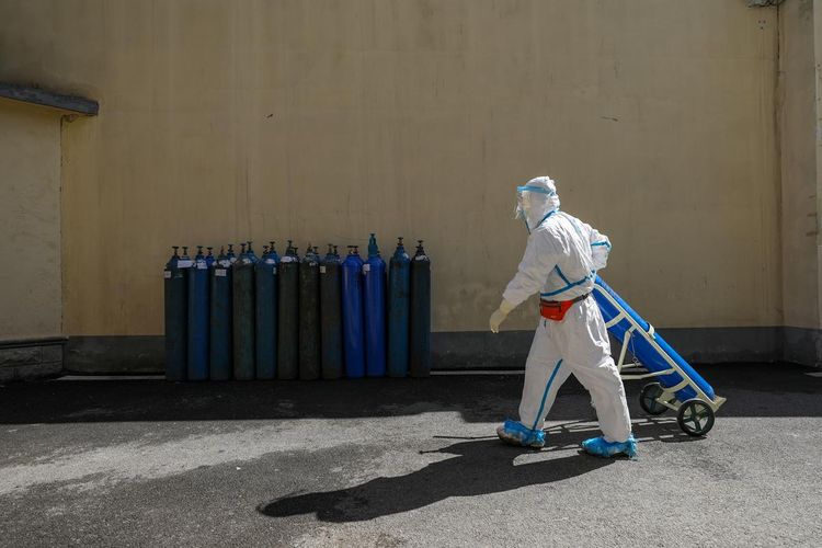 China's Hubei, epicentre of coronavirus, extends work suspension to March 11
