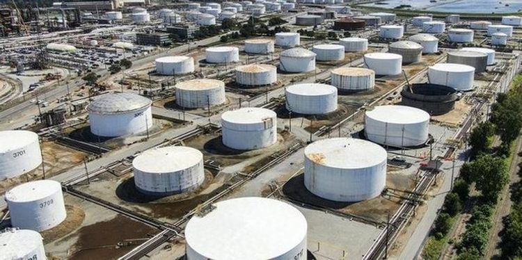 US oil reserves reach 443 mln.barrels