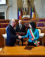 Azerbaijani President meets with Mayor of Rome  - PHOTO
