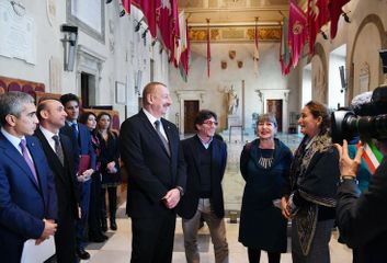 Azerbaijani President meets with Mayor of Rome  - PHOTO