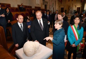 Azerbaijani President meets with Mayor of Rome  - PHOTO