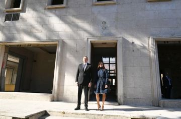 Azerbaijani President Ilham Aliyev and Mehriban Aliyeva familiarized with the building planned for the Azerbaijani Cultural Center in Rome - PHOTO