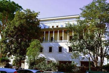 Azerbaijani President Ilham Aliyev and Mehriban Aliyeva familiarized with the building planned for the Azerbaijani Cultural Center in Rome - PHOTO