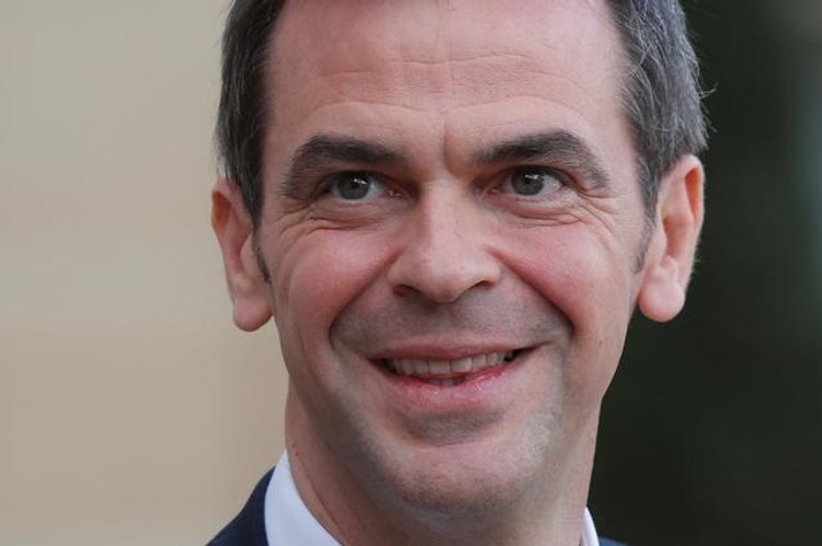 France watching Italian situation closely: Health Minister
