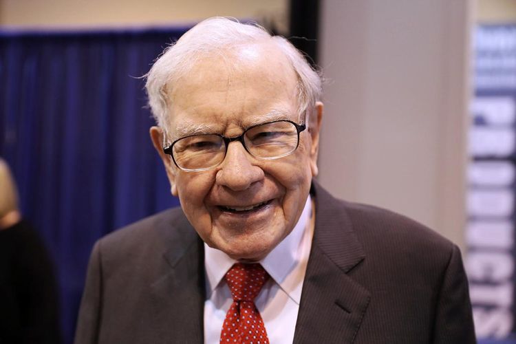 Buffett calls coronavirus outbreak 'scary,' but says he won't be selling stocks
