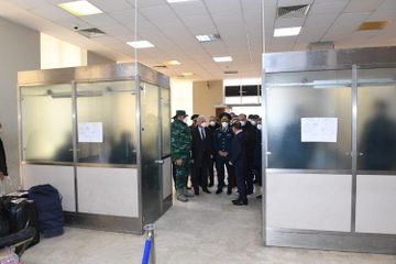 Azerbaijan's seven governmental structure head viewed condition at border checkpoints with Iran