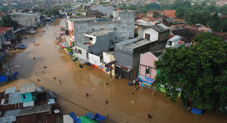 At least 9 killed during severe floods in Indonesia