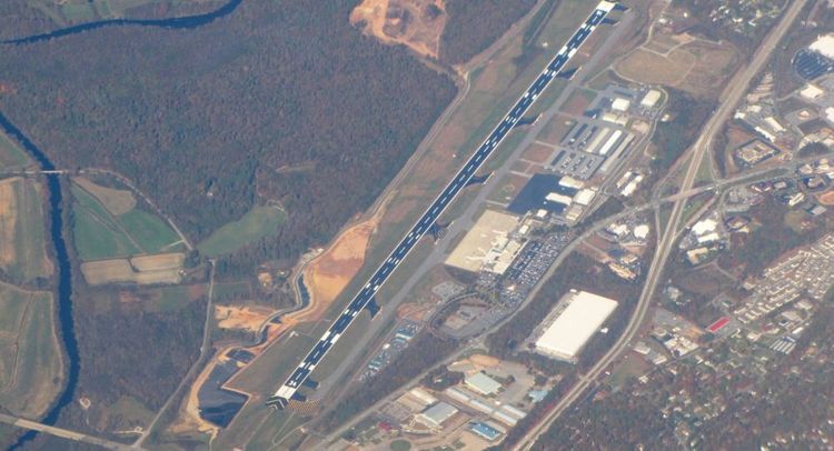 Passenger plane makes emergency landing in North Carolina