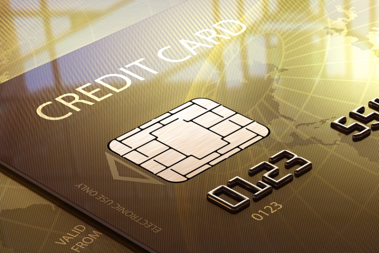 Volume of operations with credit cards decreases by 20%