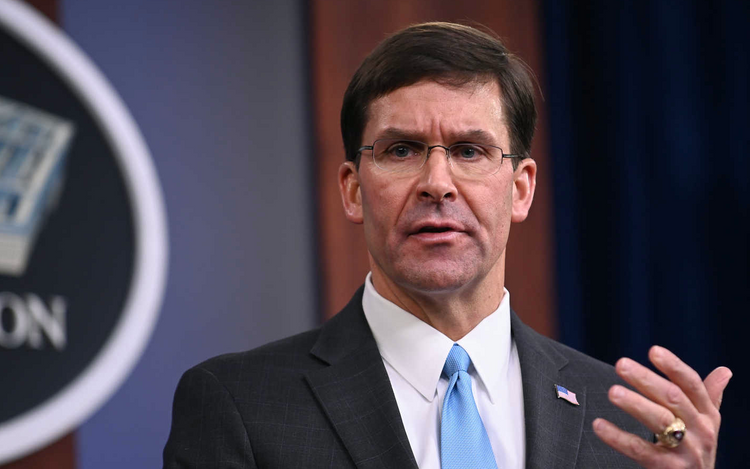 U.S. defense secretary cancels vacation amid Iran crisis