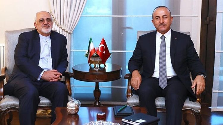 Iranian and Turkish FMs hold phone conversation