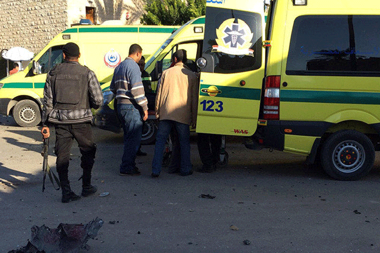 Collision of microbus, lorry in front of Cairo University leaves 3 dead and 7 injured