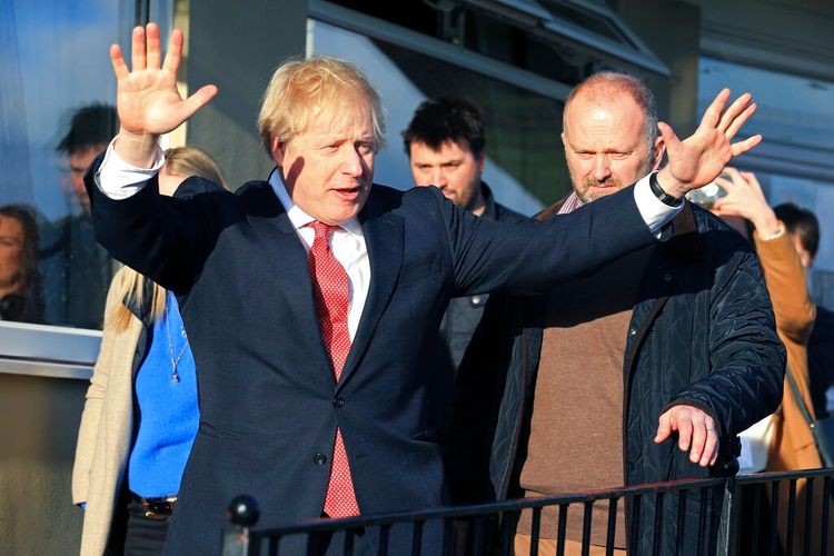 Johnson to make Brexit demands in talks with EU chief