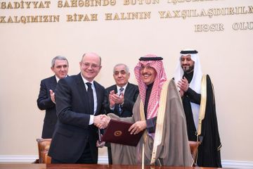 Arab companies to build wind, solar power plants in Azerbaijan