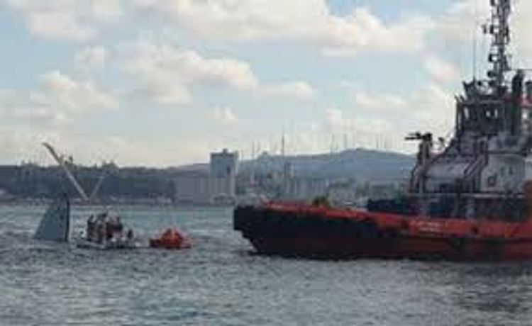 3 missing after boat, tanker crash on Bosphorus