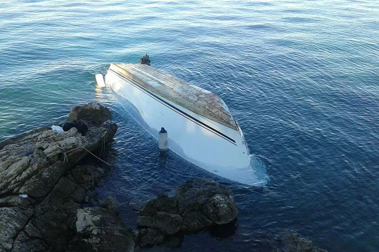 Twelve dead, 21 rescued as migrant boat sinks off Greek island