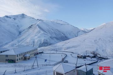 Snow falls on northern region of Azerbaijan, temperature drops to -11